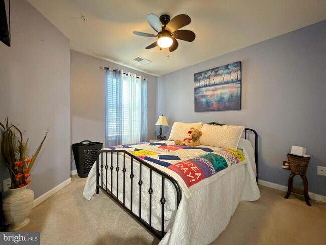 Building Photo - 2711 Coppersmith Pl
