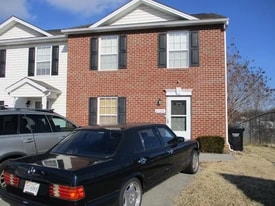 Building Photo - 6759 Woodcreeper Dr