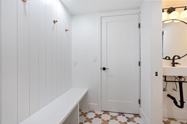 Building Photo - 6801 El Fuerte St