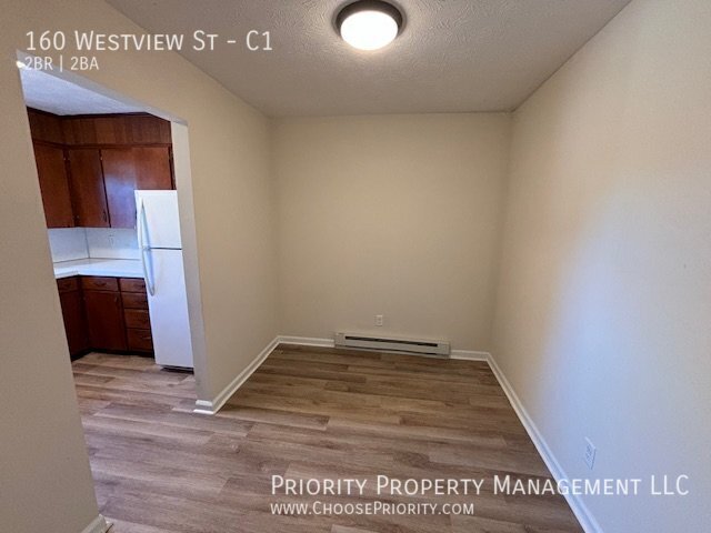Building Photo - 160 Westview St