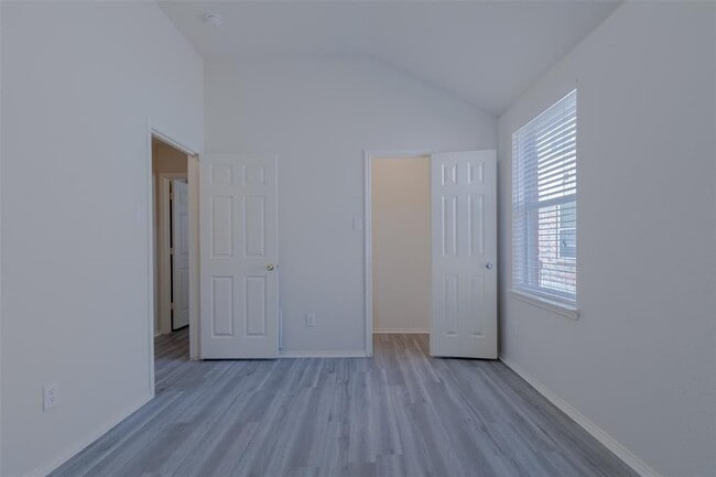 Building Photo - 10412 Colfax Dr