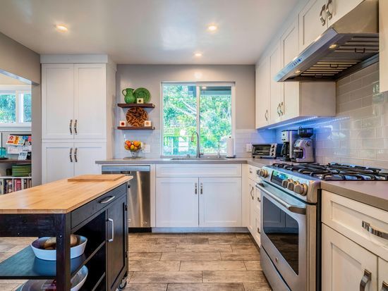 Kitchen - 16655 Marquez Ter