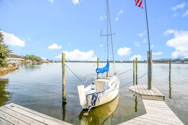 Building Photo - Serene Retreat - Hot Tub, Private Dock & Fire Pit