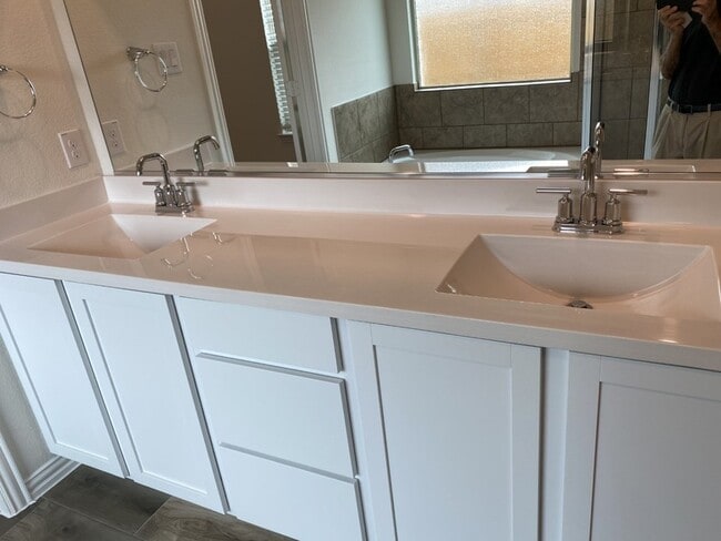 Building Photo - 10012 Boswell Dr