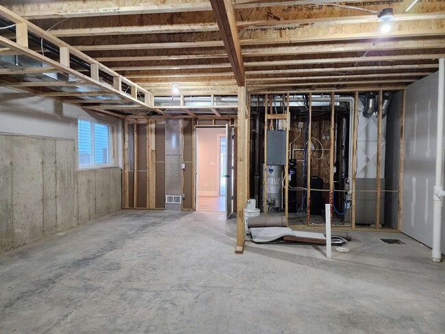 Building Photo - 4857 Lacy Rd