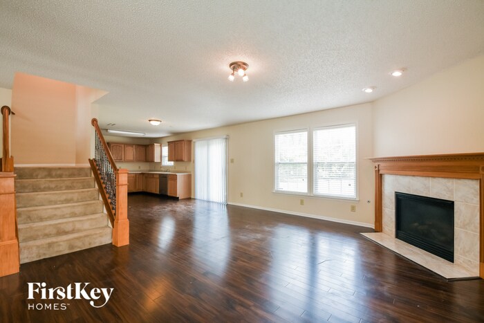 Building Photo - 10372 Waveland Cir