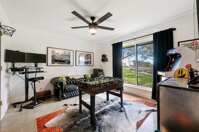 Building Photo - 6713 Winterberry Dr