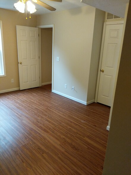 Master Bedroom, 1st Floor - 1411 Monroe Ave.