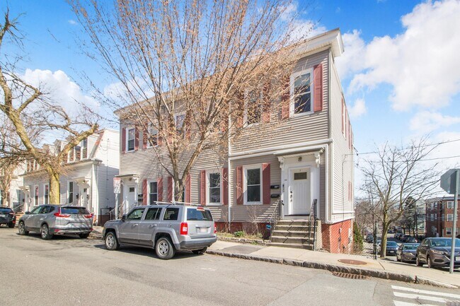 Building Photo - 111 Heath St