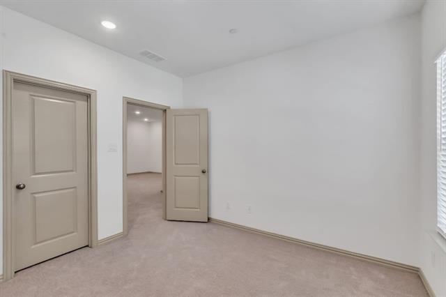 Building Photo - 8894 Scarp Hl Ln