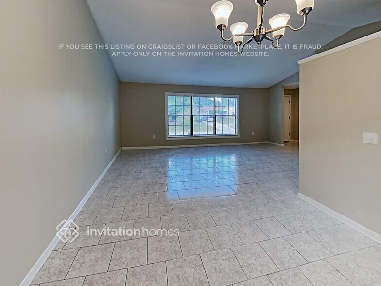 Building Photo - 2955 Obannion St