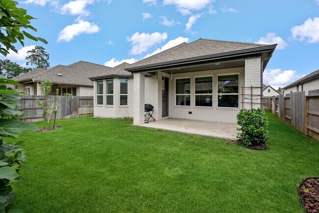 Building Photo - 15727 Autumn Sun Court