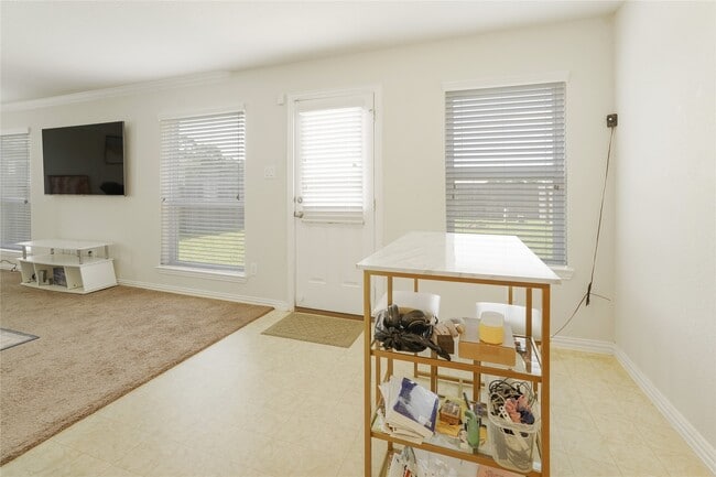 Building Photo - 2806 Old Draw Dr