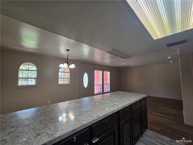 Building Photo - 33 Highland Park Ave