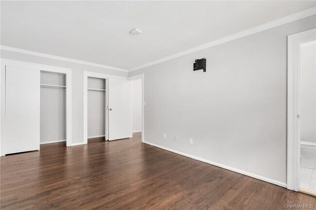 Building Photo - 114 Nottingham Rd