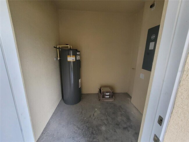 Building Photo - 4863 Coral Castle Dr.