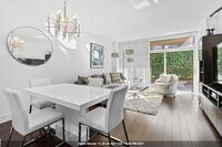 Building Photo - 1100 Maxwell Ln