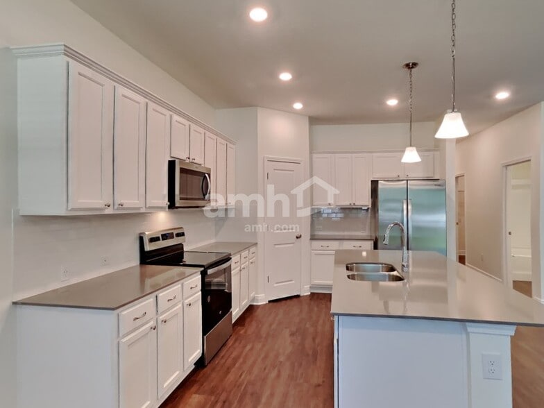 Building Photo - 22477 Bellini Cir