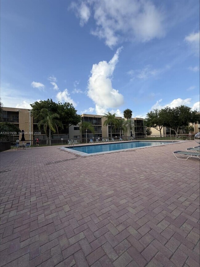 Building Photo - 8415 SW 107th Ave