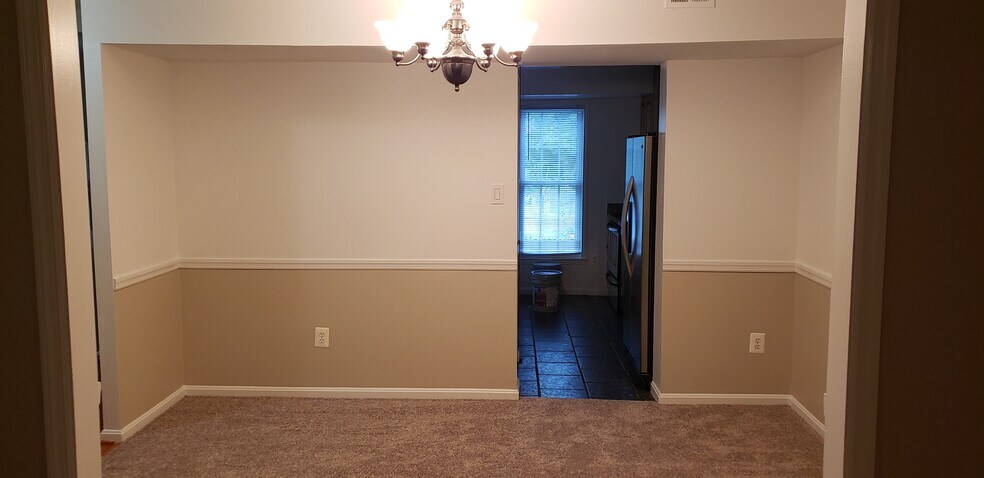 Building Photo - 9164 Broken Oak Pl