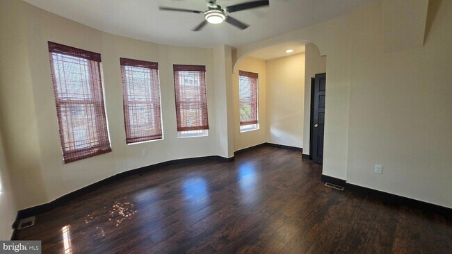 Building Photo - 178 Brunswick Ave