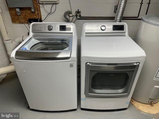 Building Photo - 1001 Roundhouse Ct