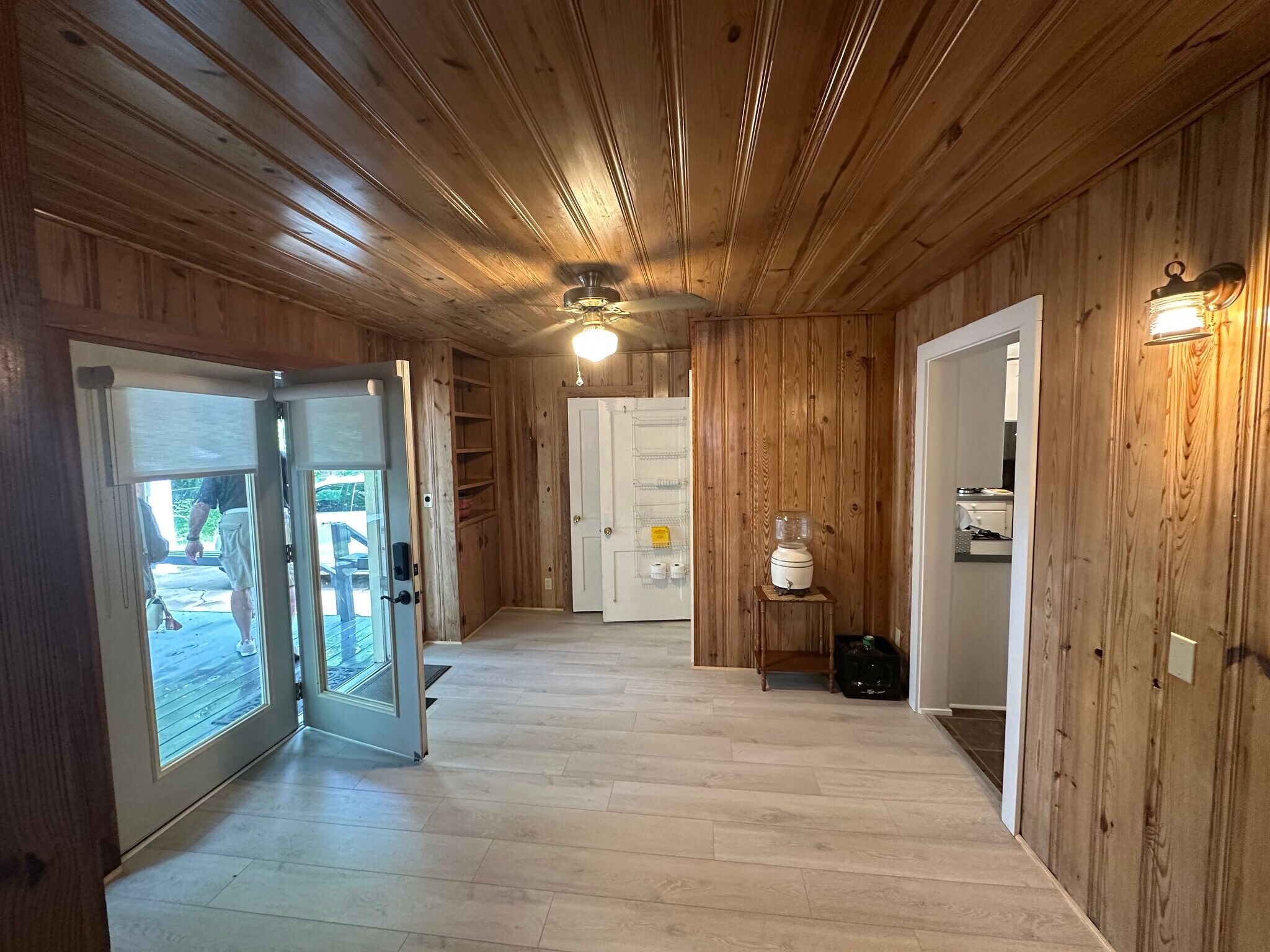 sitting/dining room - 116 Phillips St