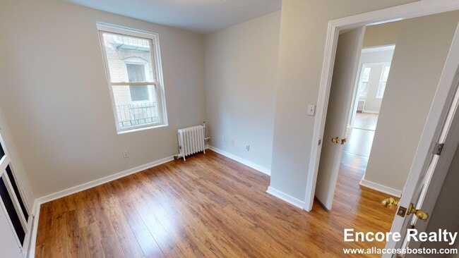 Building Photo - 224 Hanover St