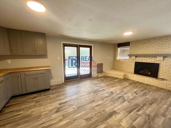 Building Photo - 4085 Host Ln
