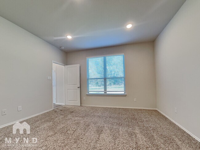 Building Photo - 11731 Miller Cir