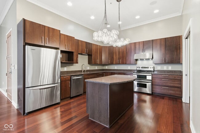 Building Photo - 141 S Meridian St