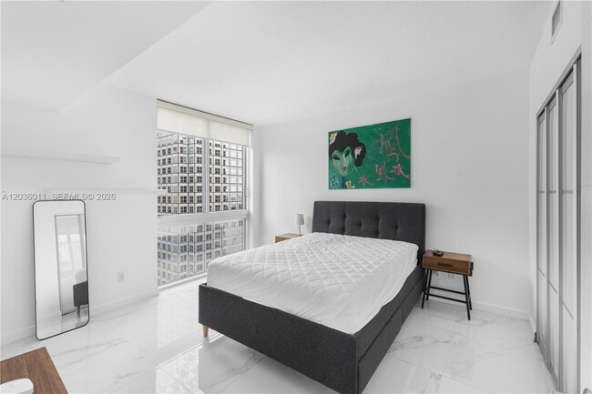 Building Photo - 325 S Biscayne Blvd