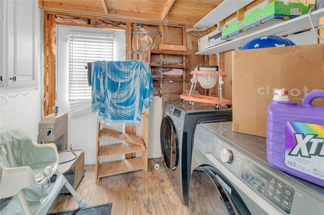 Building Photo - 20235 Engelmann Ln