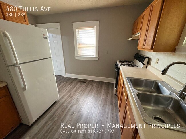 Building Photo - 480 Tullis Ave