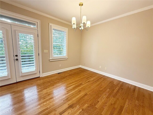 Building Photo - 3641 Ridge Towne Dr
