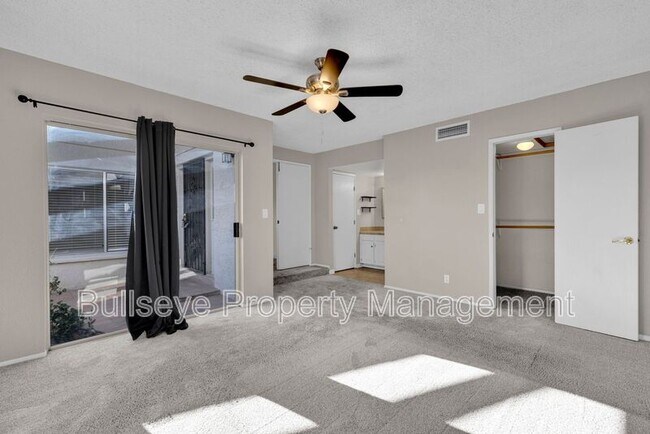 Building Photo - 847 W Juanita Ave