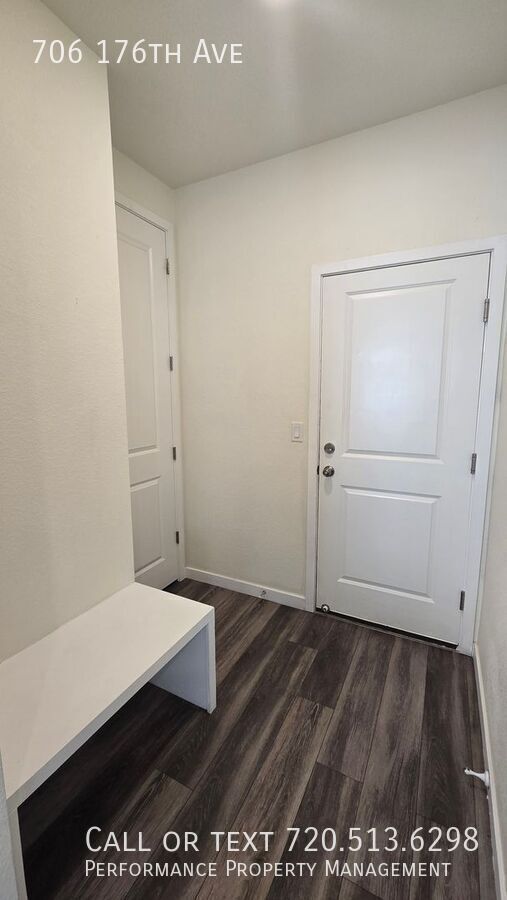 Building Photo - 706 176th Ave