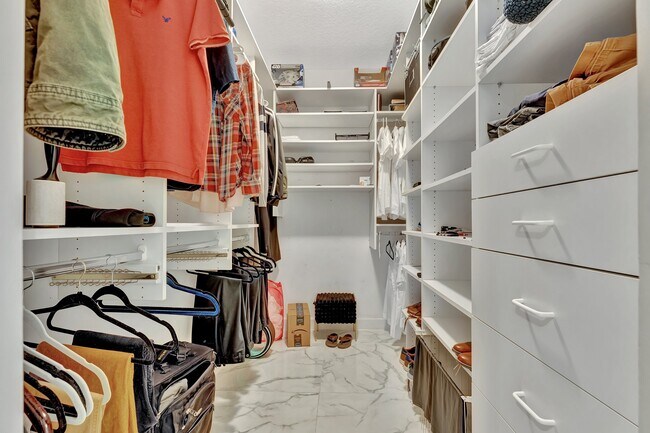 Building Photo - 546 NW 118th Terrace