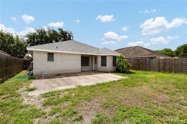Building Photo - 13 Campanario Cir