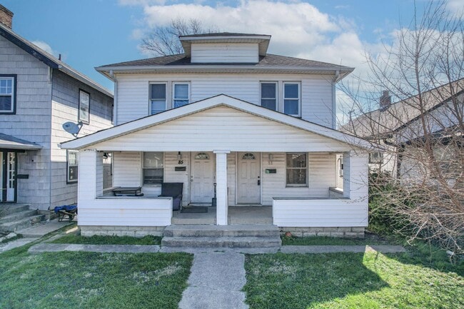 Primary Photo - 83 N Ewing St
