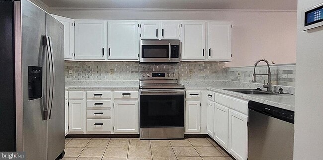 Building Photo - 123 Westover Dr
