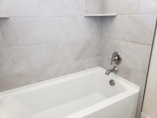 Building Photo - “St. George, Aspen Estates: 5 spacious bed...