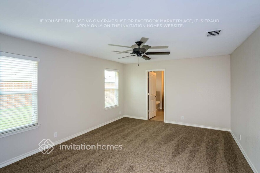 Building Photo - 13451 Drop Seed