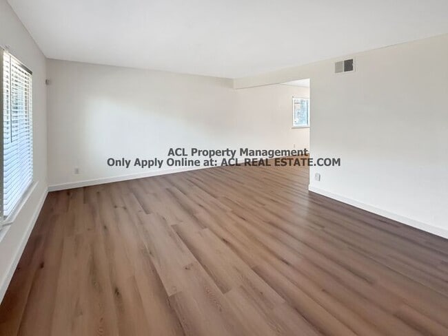 Building Photo - 4163 Rainbow Terrace