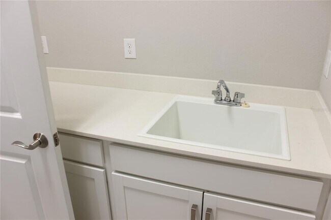 Building Photo - 5721 Long Shore Loop