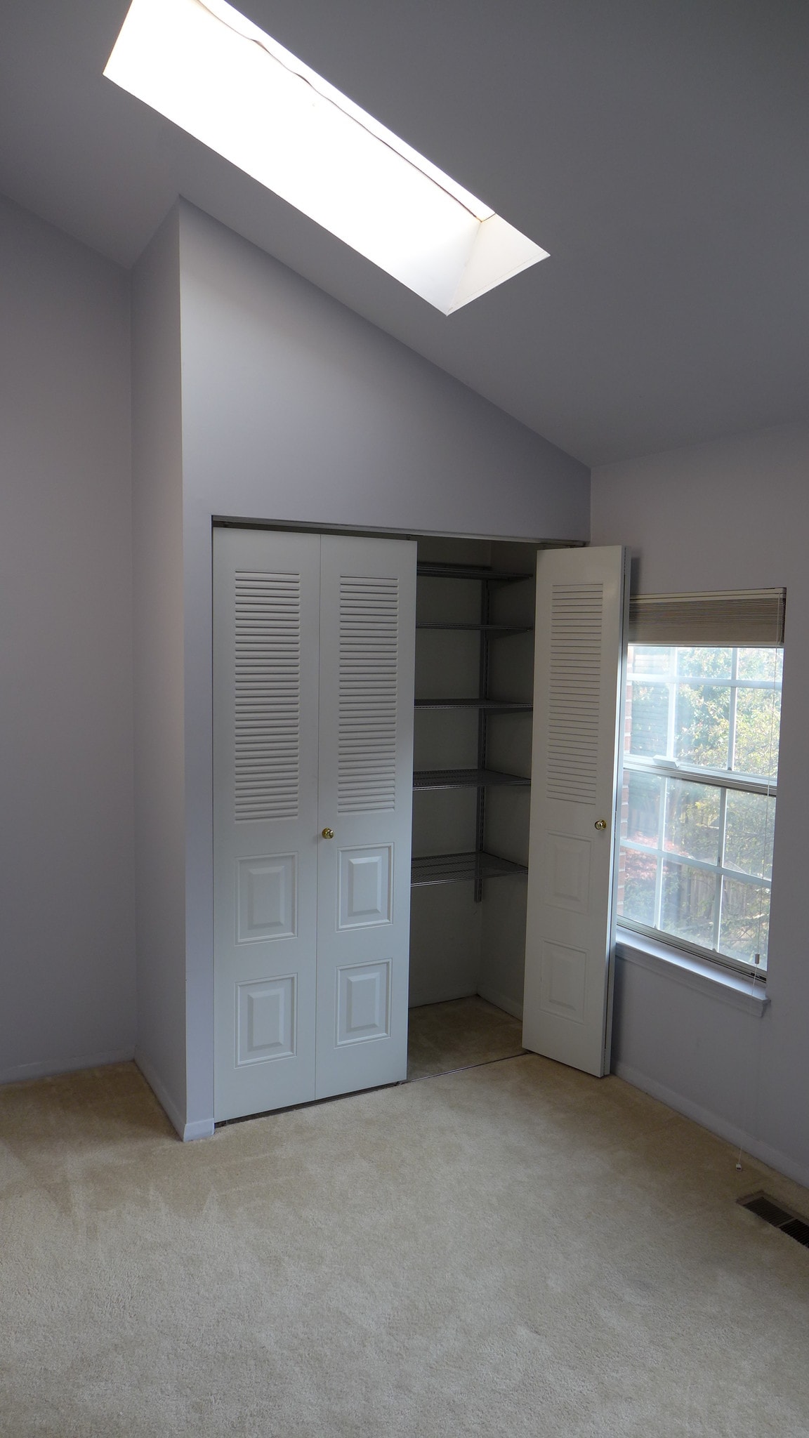 Building Photo - 24 N Wolfe St