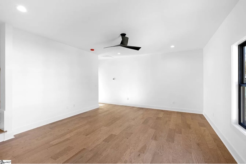 Building Photo - 100 Lepak Ln