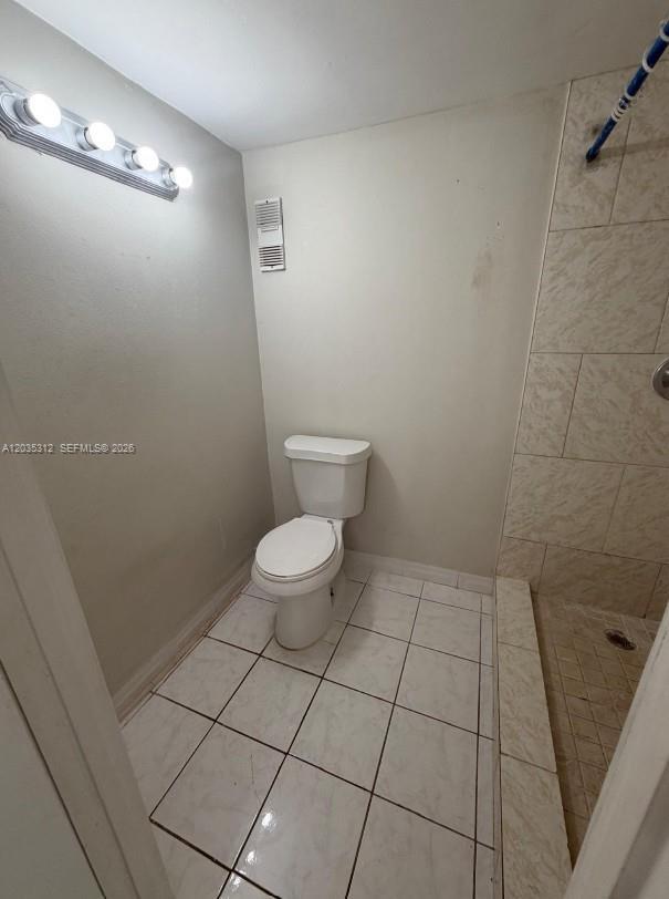 Building Photo - 14850 Naranja Lakes Blvd