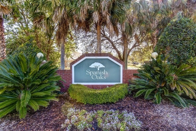 Building Photo - Adorable Newly Renovated 3/2