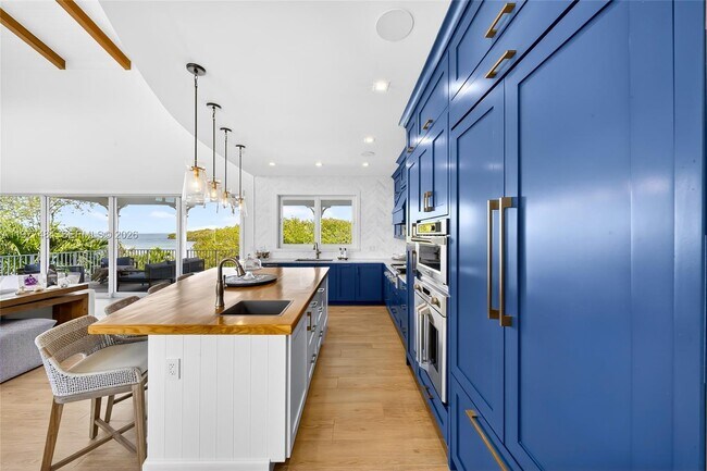 Building Photo - 146 Mockingbird Rd